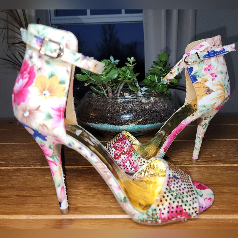 Bakers 'Dreamer' Heels - Size 8